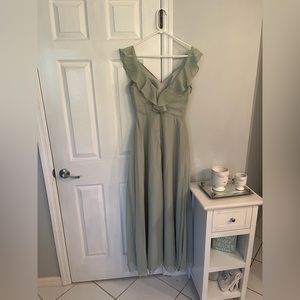 Adorable sage green bridesmaid dress! Never worn:)